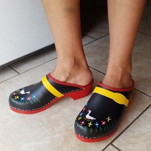 NEW Algen Handcrafted Swedish Wooden Clog Mules blue leather floral goose Print